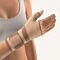 Bort bandage pour pouce et main L -19cm beige thumbnail
